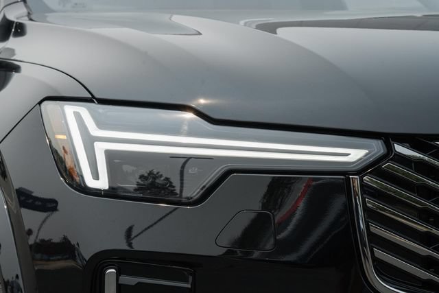 New 2026 Volvo XC90 T8 Plus w/ Protection Package Premier AWD/4WD image 13