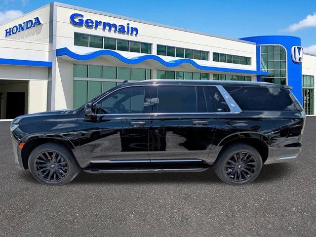 Used 2024 Cadillac Escalade ESV Premium Luxury AWD/4WD image 8