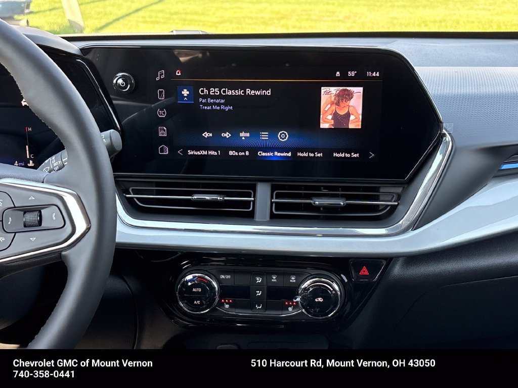New 2026 Chevrolet Trax LT w/ Midnight Edition FWD image 21