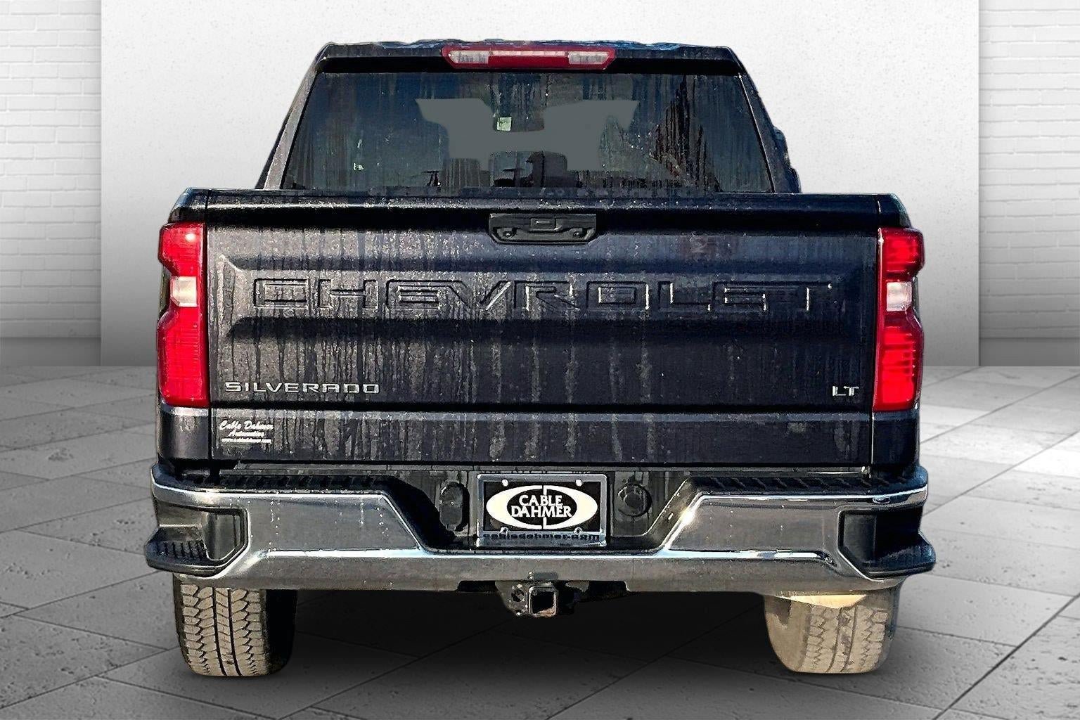 Used 2024 Chevrolet Silverado 1500 LT AWD/4WD image 3