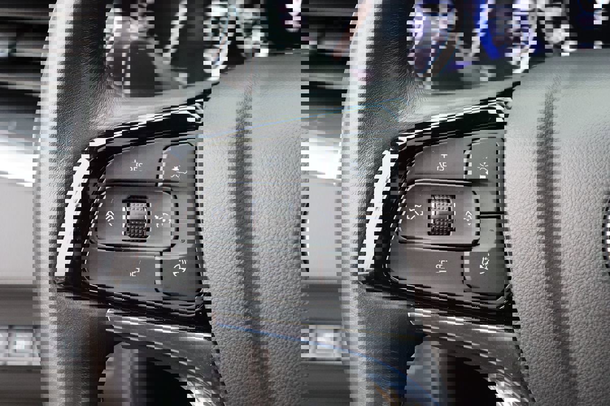 Used 2022 Buick Enclave Premium w/ Experience Buick Package image 16