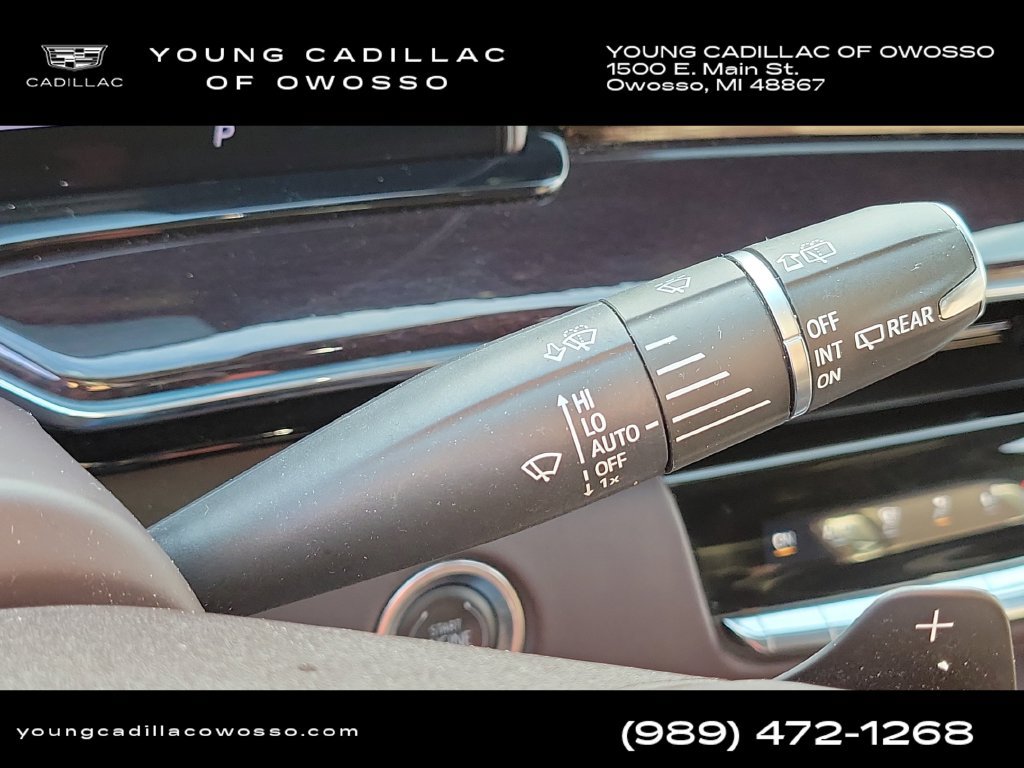 Used 2024 Cadillac Escalade Sport Platinum w/ LPO, ONYX Package AWD/4WD image 16