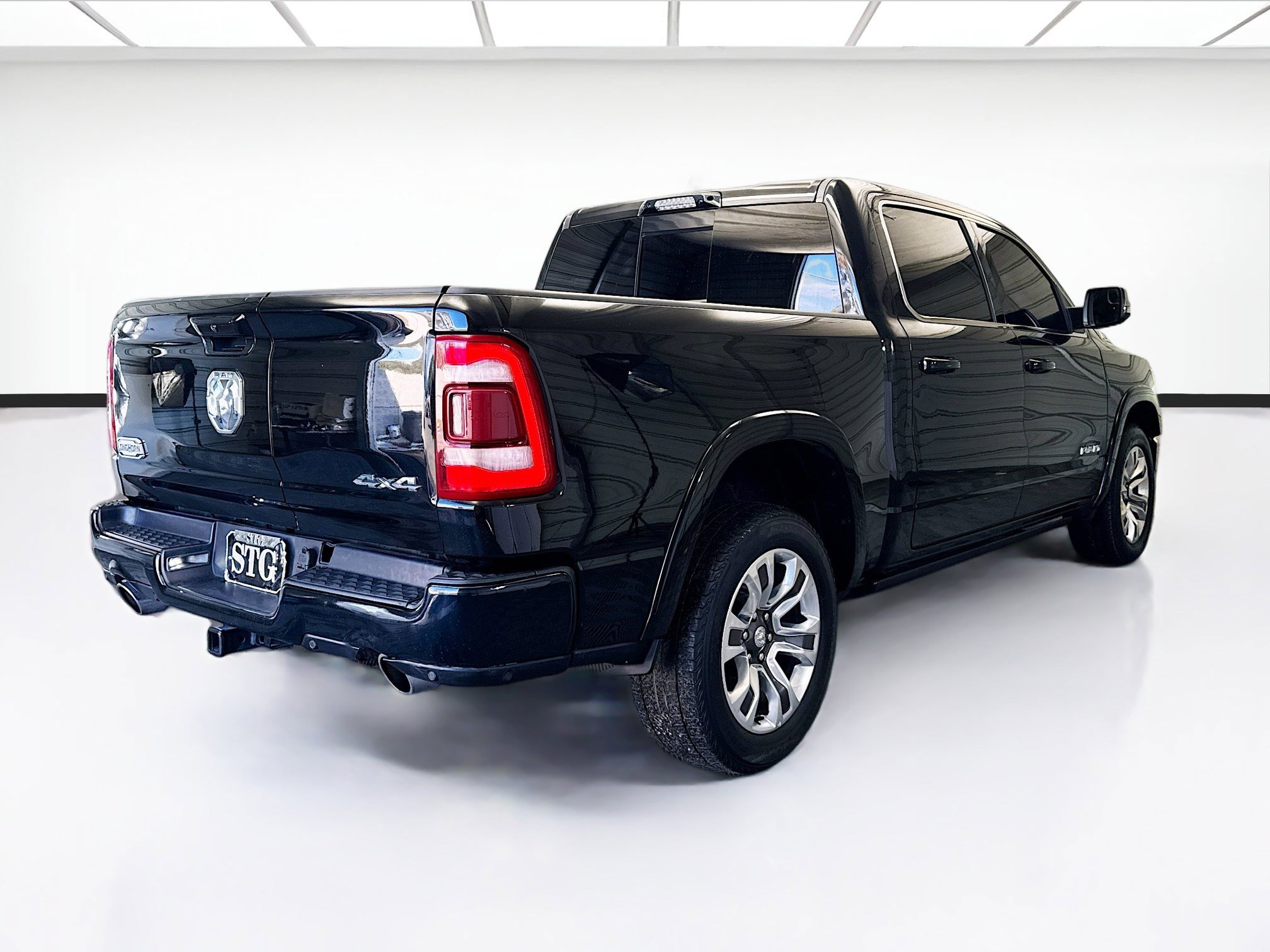Used 2024 RAM 1500 Limited image 4
