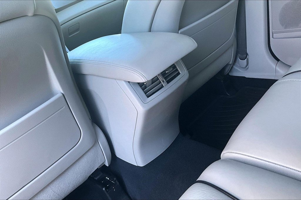Used 2014 Toyota Venza XLE AWD/4WD image 10