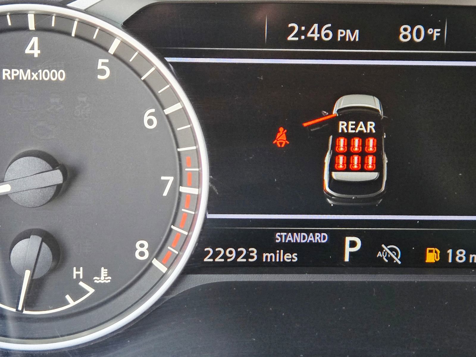 Used 2025 Nissan Pathfinder S image 13