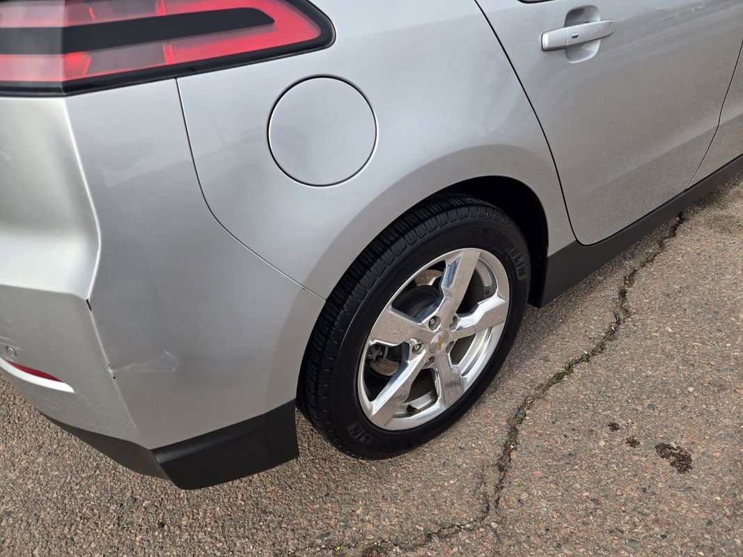 Used 2015 Chevrolet Volt Premium w/ Premium Trim Package image 10