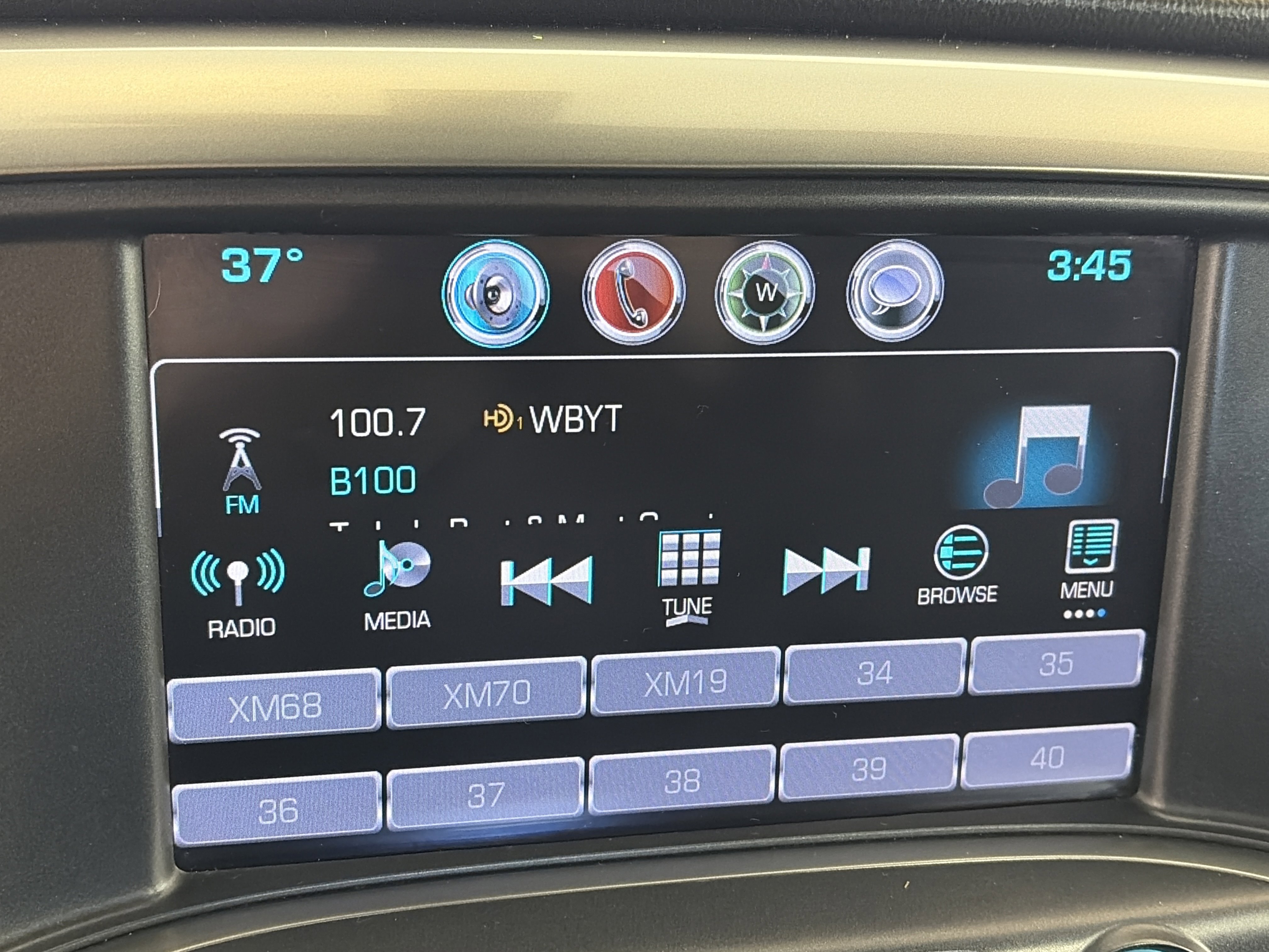 Used 2017 Chevrolet Silverado 1500 LT w/ All Star Edition image 19