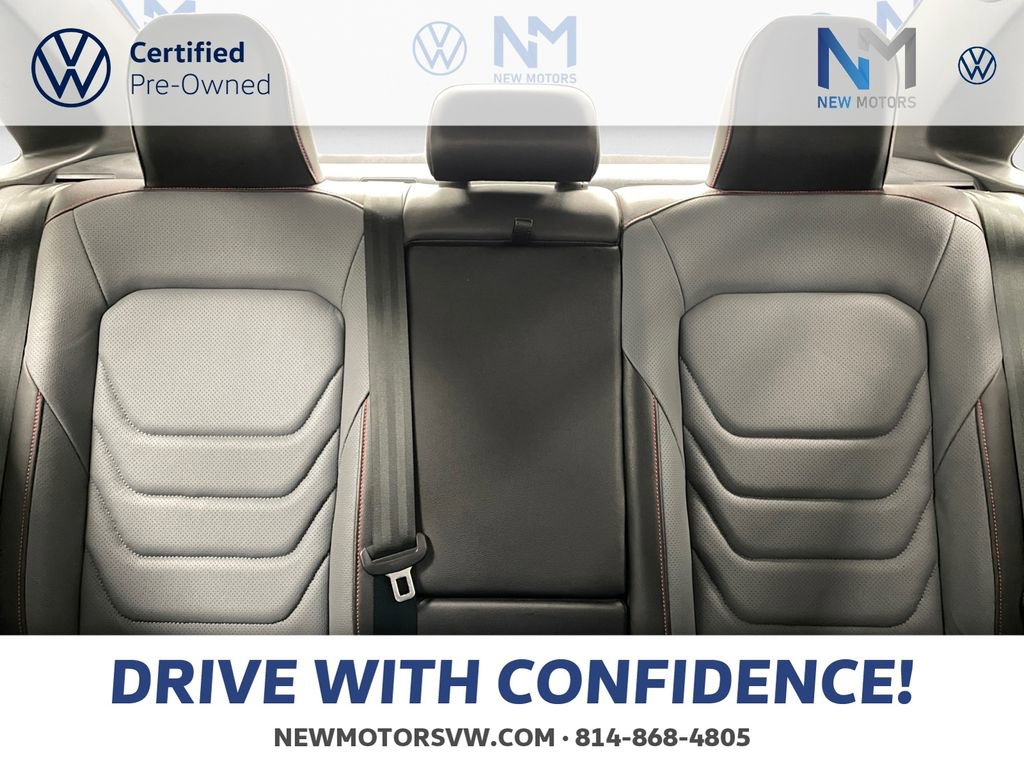 Used 2025 Volkswagen Jetta GLI Autobahn image 11