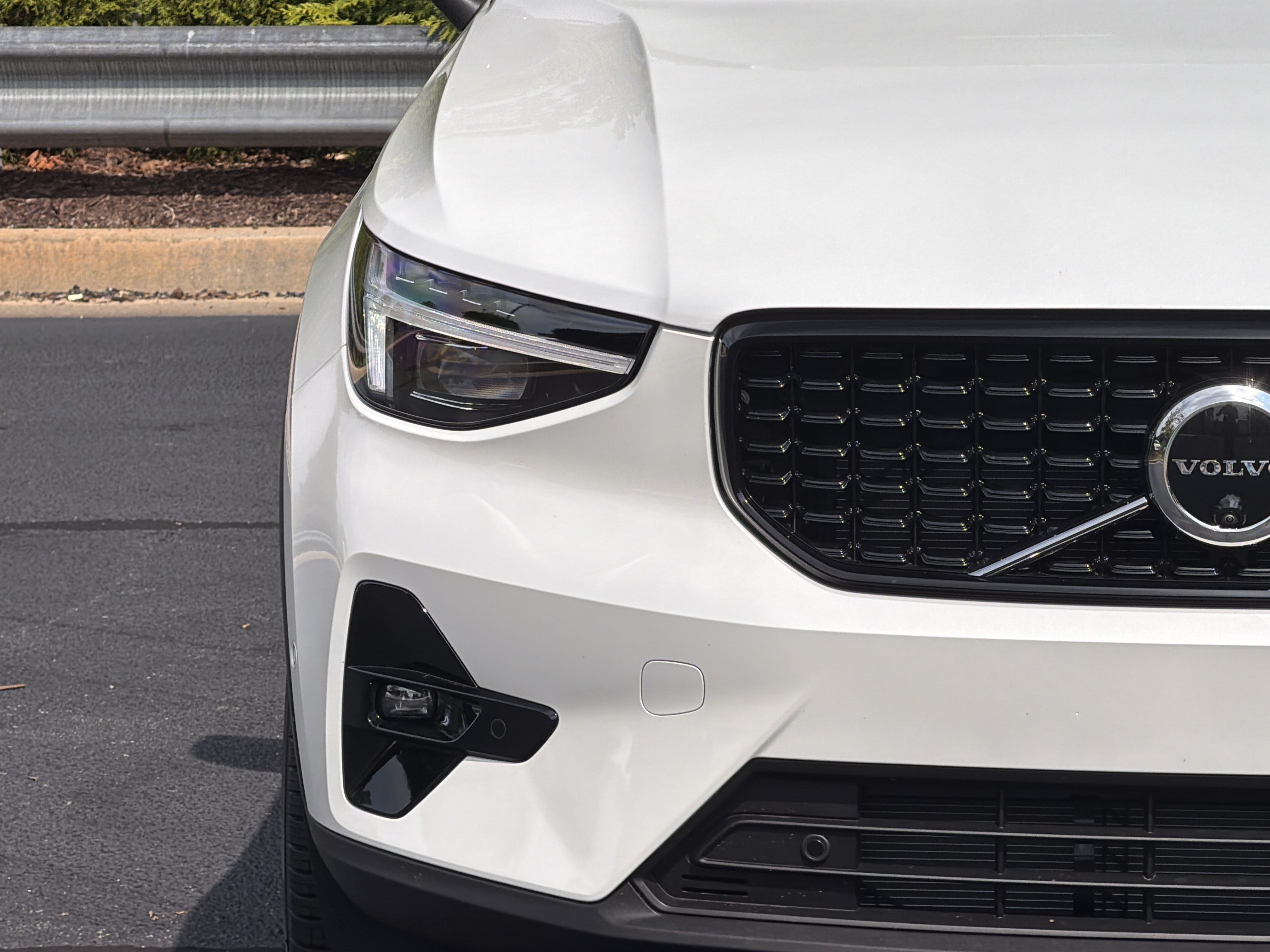 Used 2026 Volvo XC40 B5 Ultra w/ Protection Package Premier AWD/4WD image 18