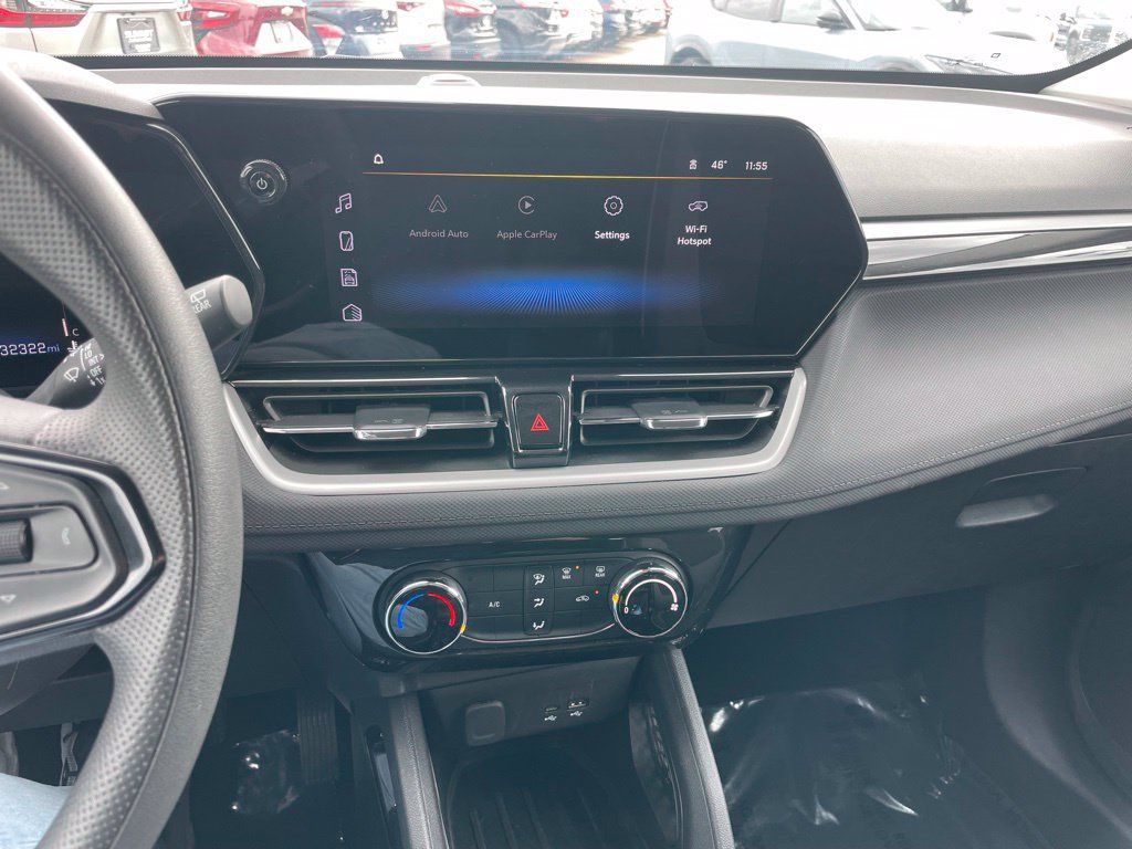 Used 2025 Chevrolet TrailBlazer LT AWD/4WD image 10