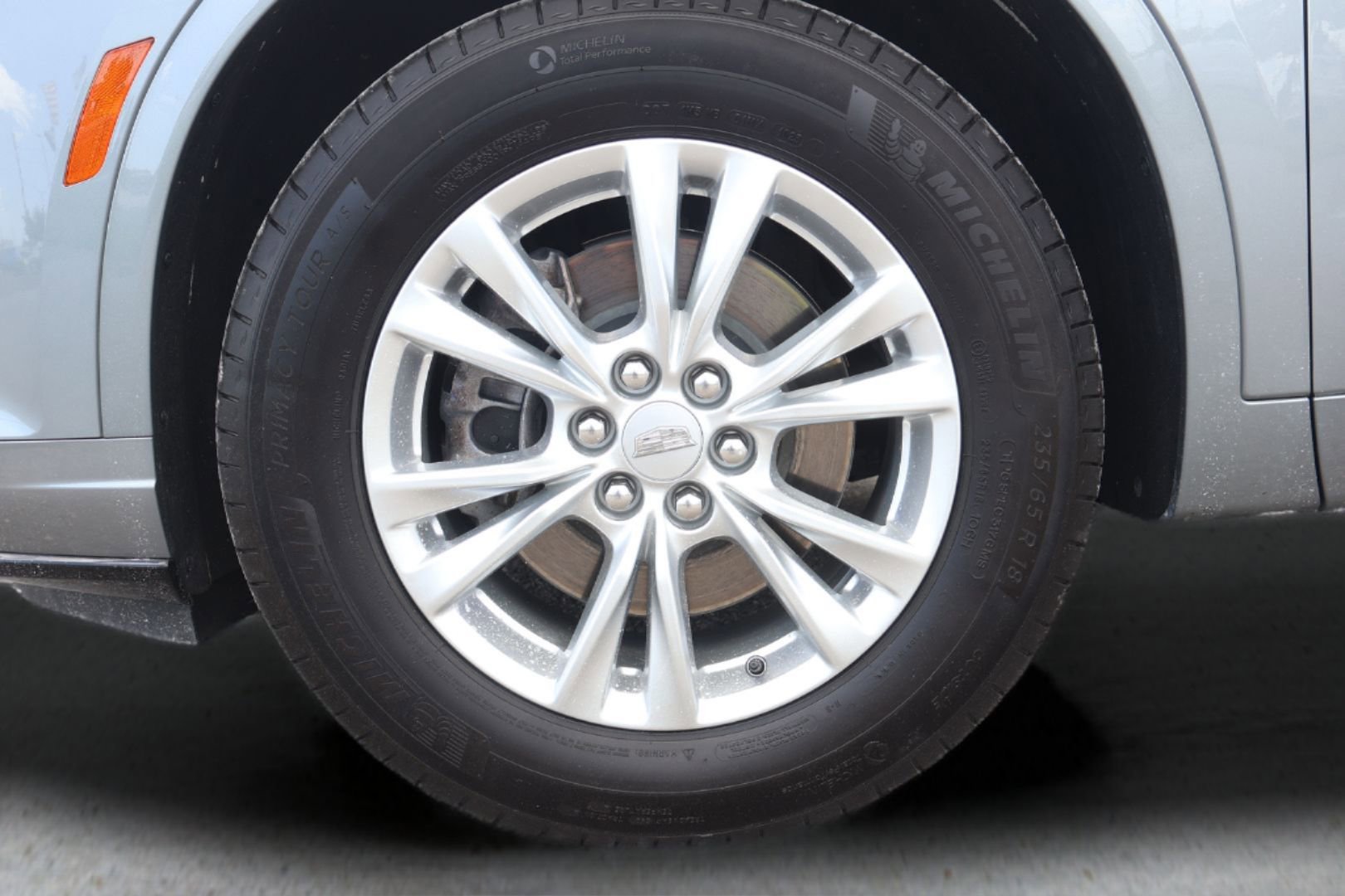 Certified 2023 Cadillac XT6 Luxury FWD image 28