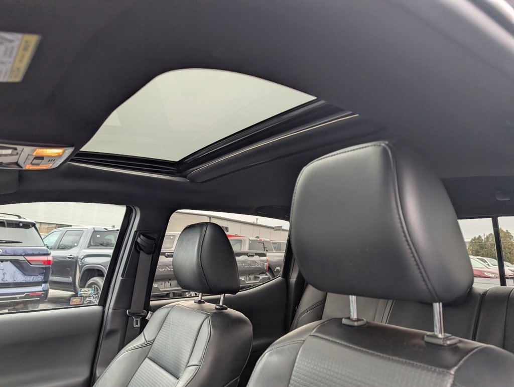 Certified 2021 Toyota Tacoma TRD Off-Road w/ TRD Premium Off Road Package image 22