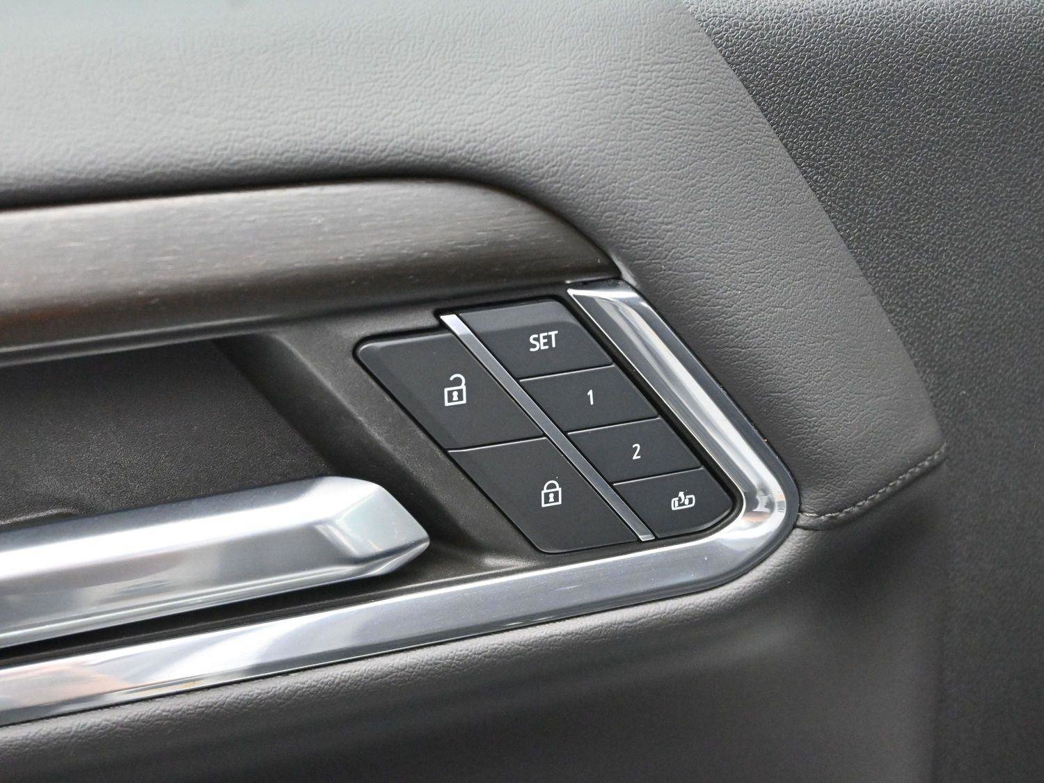 Used 2024 GMC Sierra 2500 Denali w/ Denali Reserve Package image 5