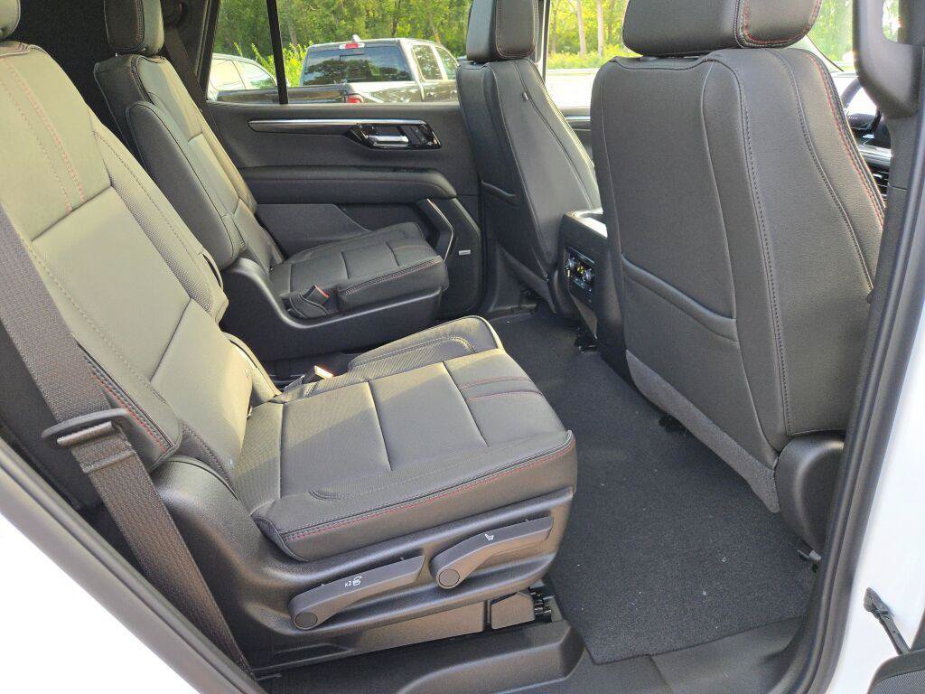 New 2026 Chevrolet Tahoe RST w/ Comfort Package AWD/4WD image 11