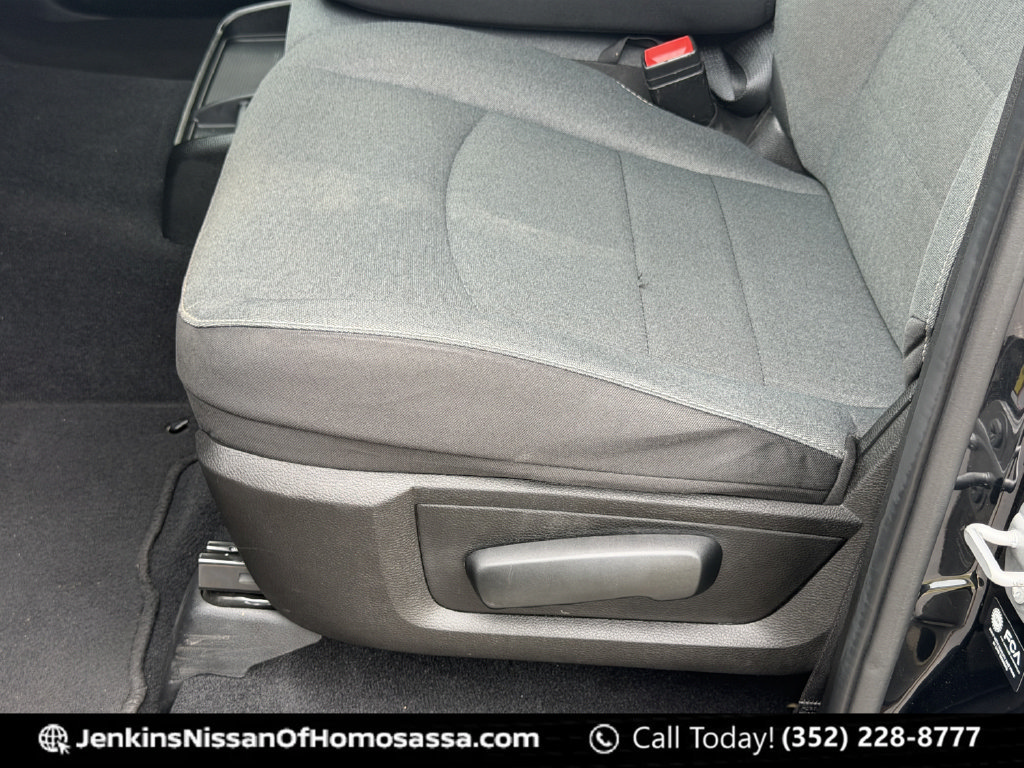 Used 2022 RAM 1500 Warlock w/ Electronics Group AWD/4WD image 32