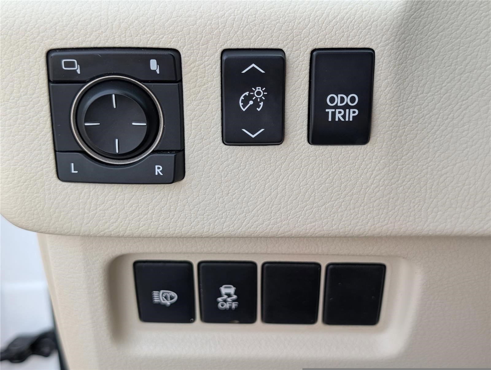 Used 2019 Lexus GX 460 Premium w/ Premium Package image 24