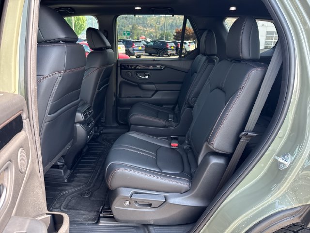 Certified 2026 Honda Pilot TrailSport image 16