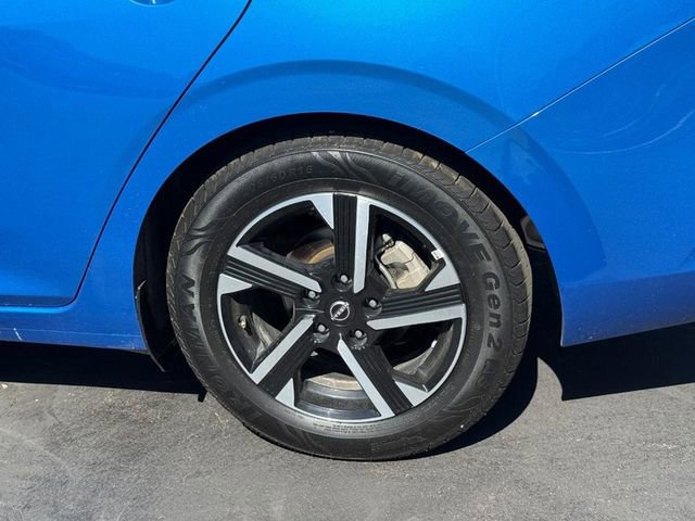 Used 2025 Nissan Sentra SV FWD image 4