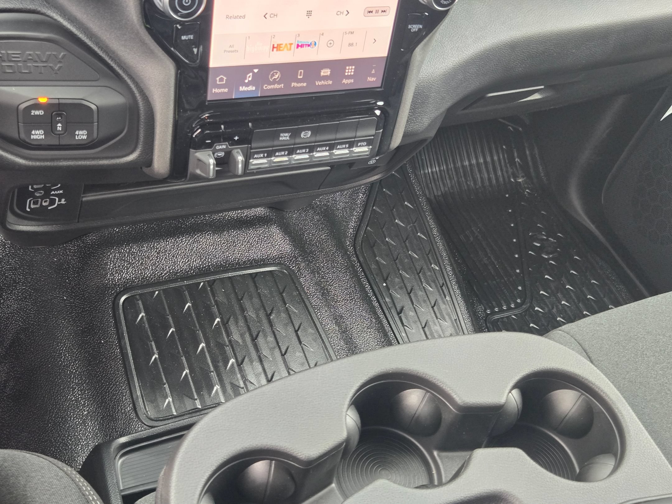 New 2026 RAM 3500 Tradesman AWD/4WD image 29
