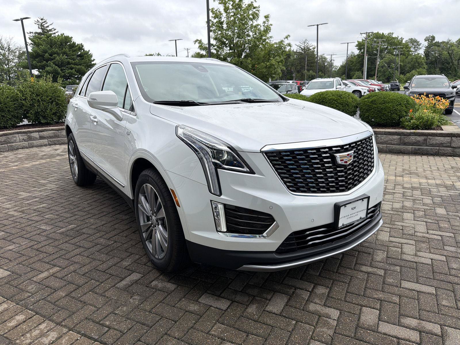 Used 2025 Cadillac XT5 Premium Luxury AWD/4WD image 7
