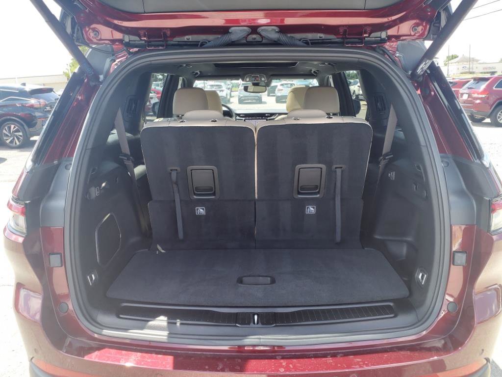 Used 2024 Jeep Grand Cherokee L Limited w/ Trailer Tow Package image 20