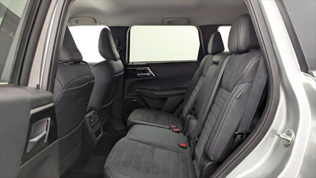 Used 2026 Mitsubishi Outlander SE AWD/4WD image 17