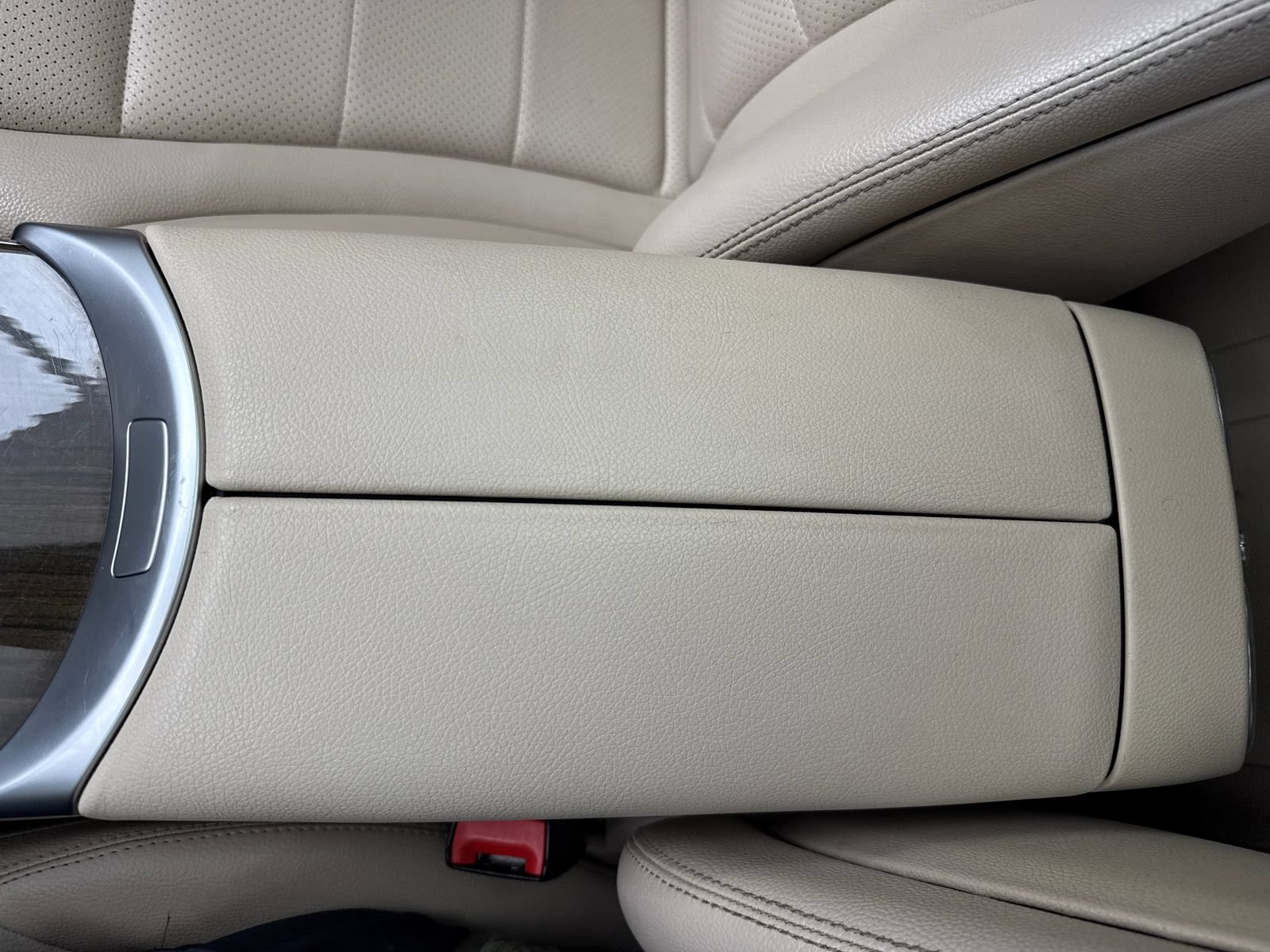 Used 2020 Mercedes-Benz GLC 300 4MATIC Coupe w/ Parking Assistance Package image 30