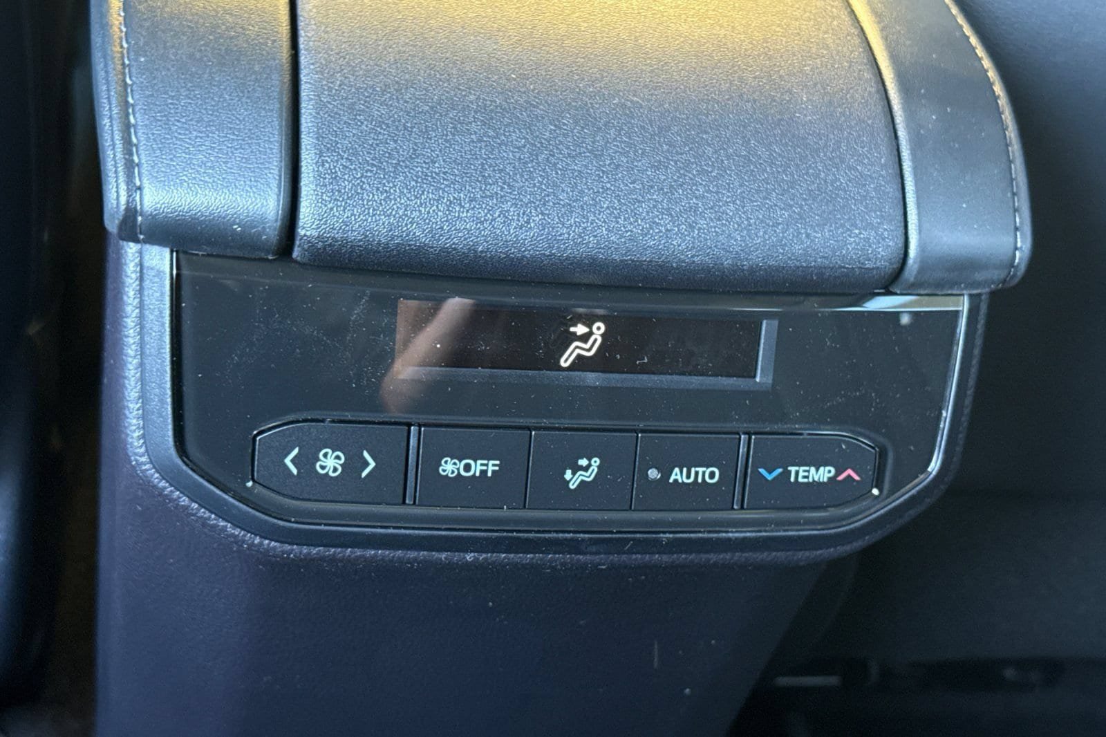 New 2026 Toyota Highlander Limited AWD/4WD image 14
