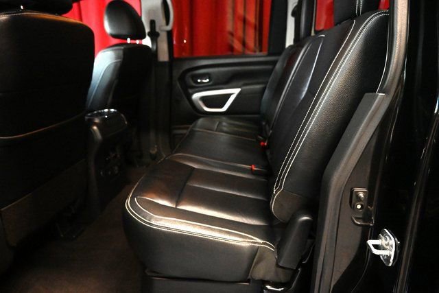 Used 2019 Nissan Titan PRO-4X w/ Pro-4x Convenience Package image 3