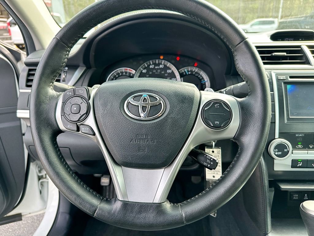 Used 2013 Toyota Camry SE image 18