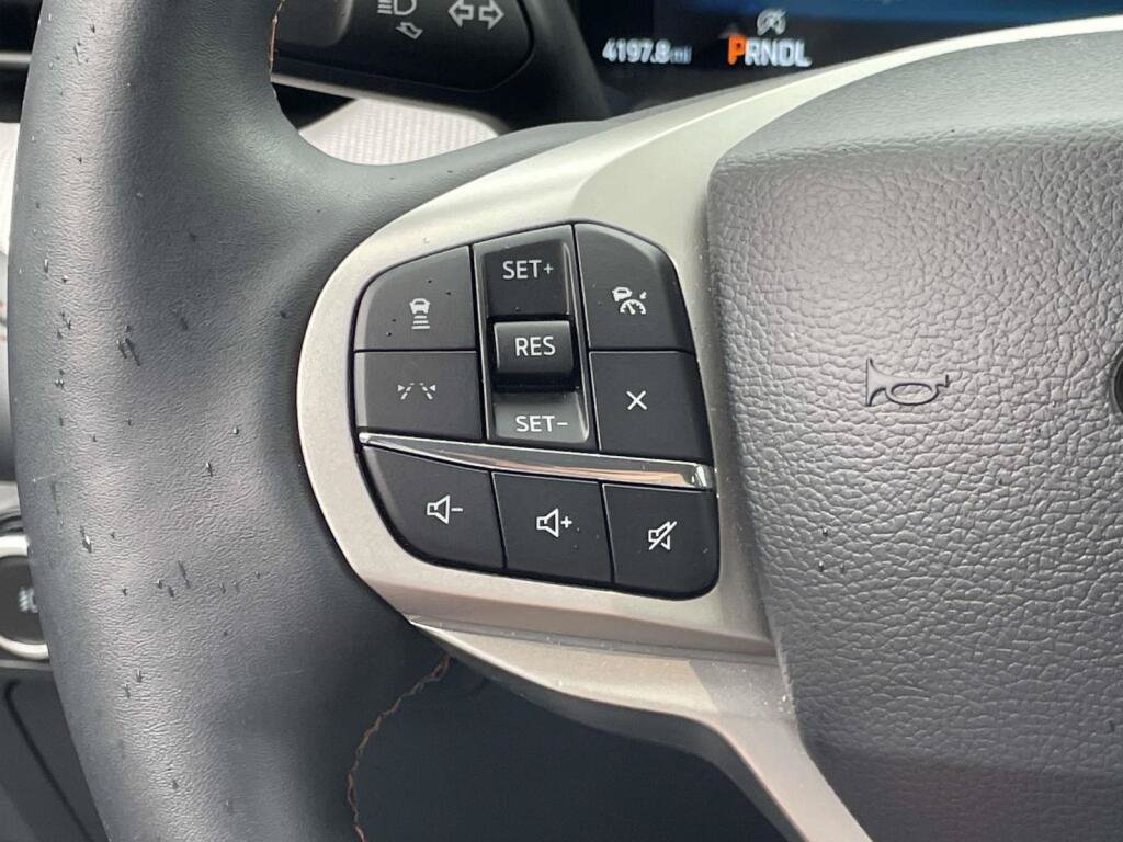New 2026 Ford Explorer Active w/ Active Comfort Package AWD/4WD image 32