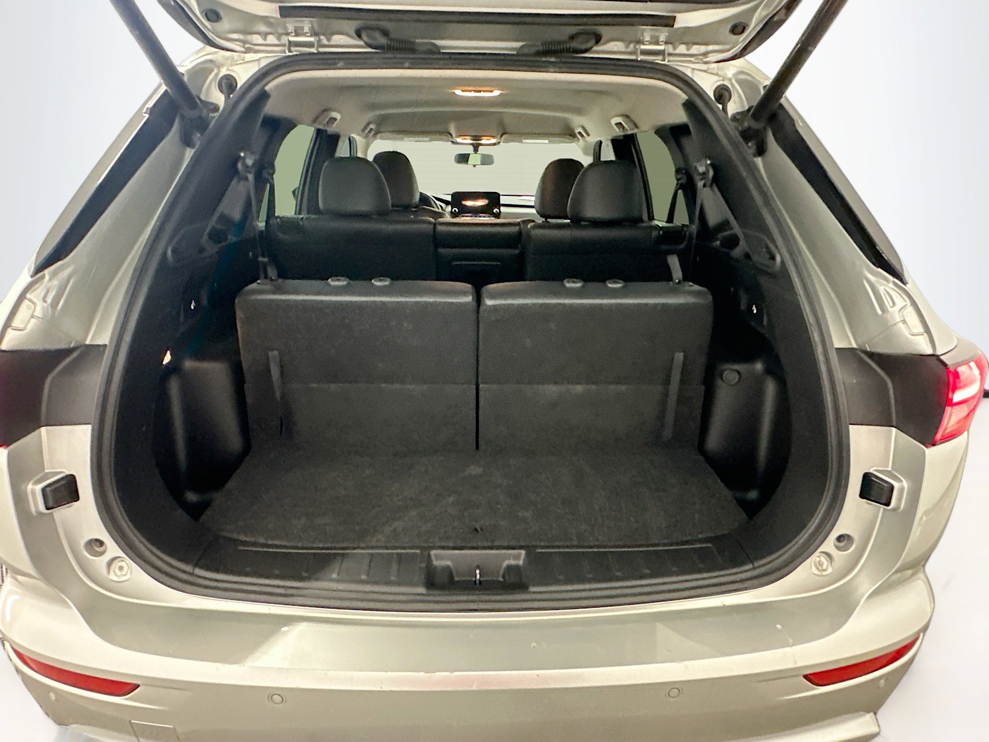 Used 2024 Mitsubishi Outlander SE image 31