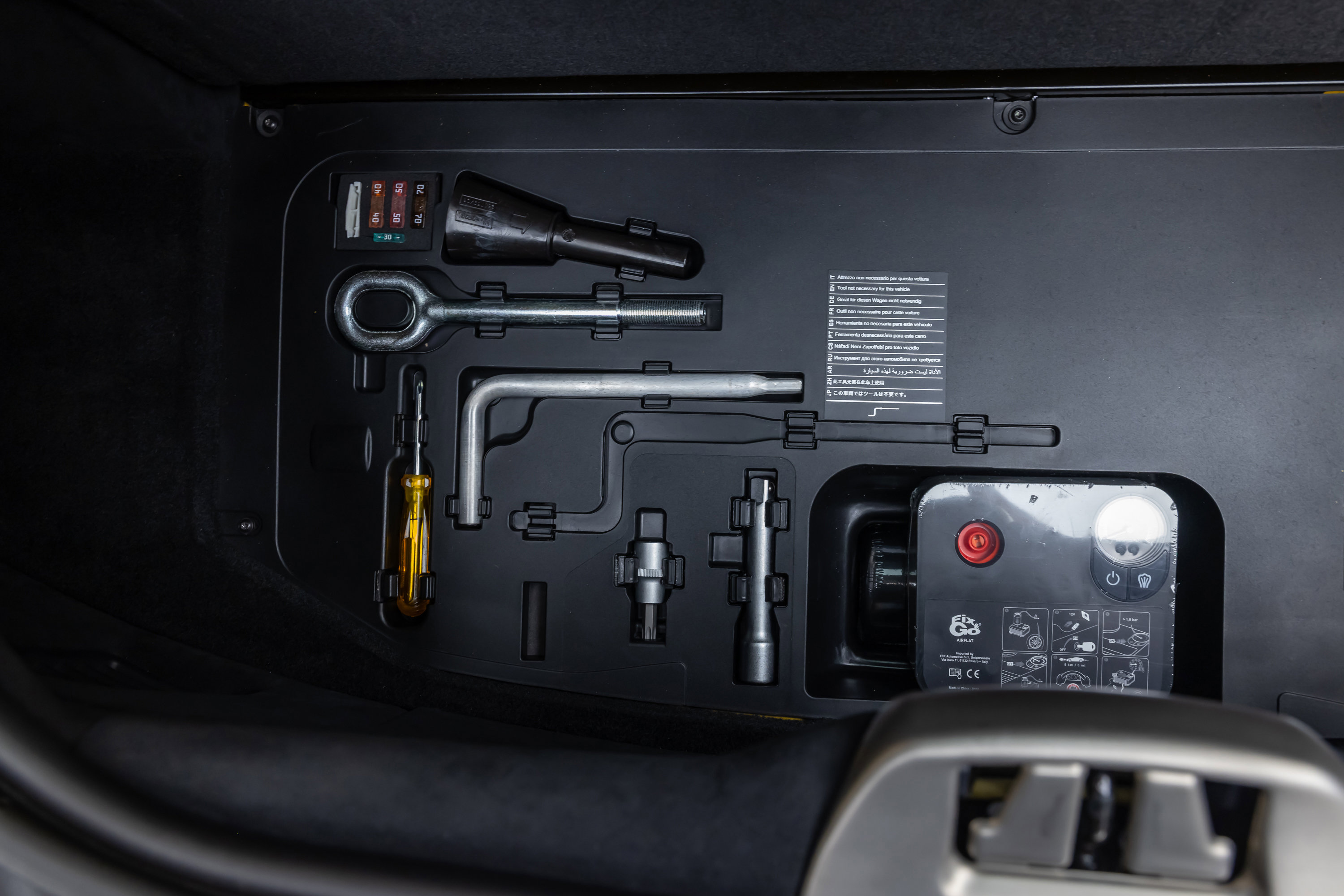 Used 2019 Ferrari 812 Superfast image 27