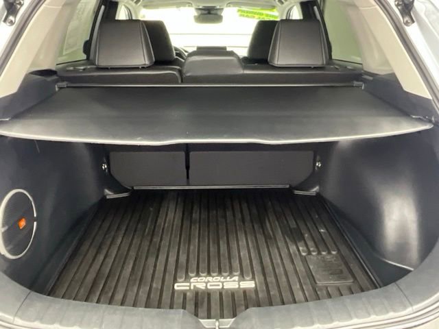 Used 2024 Toyota Corolla Cross XLE w/ Convenience Package FWD image 22