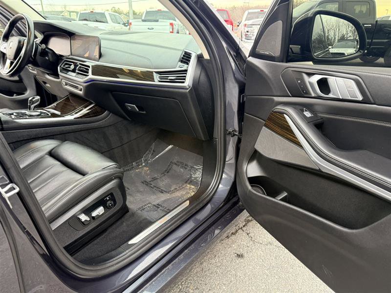 Used 2020 BMW X7 xDrive40i w/ Parking Assistance Package image 10