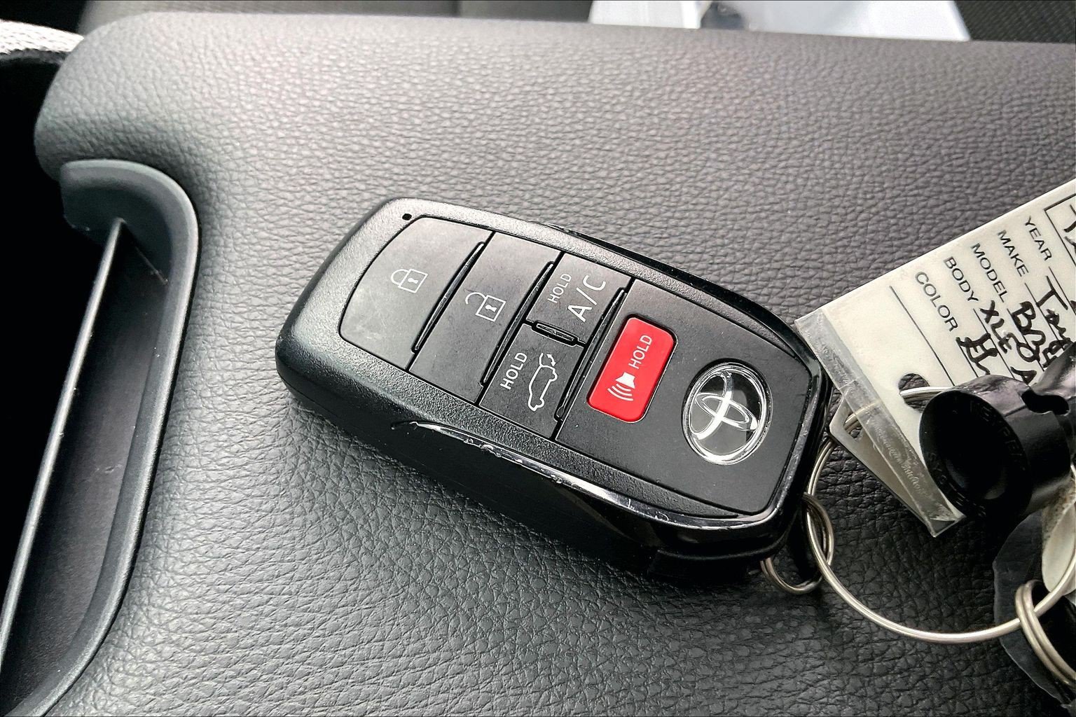 Used 2025 Toyota bZ4X AWD w/ Weather Package image 14
