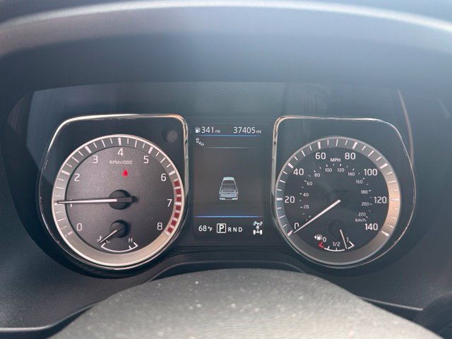Used 2019 Nissan Titan SV w/ SV Convenience Package AWD/4WD image 17