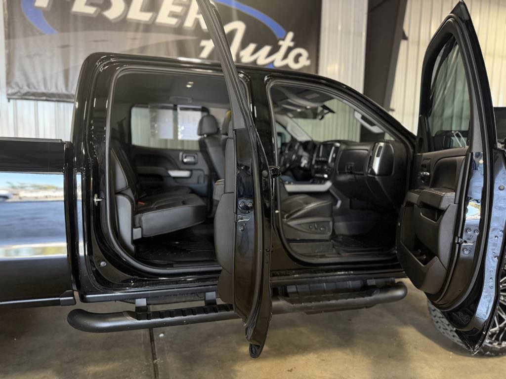 Used 2019 Chevrolet Silverado 2500 LTZ w/ Midnight Edition AWD/4WD image 4