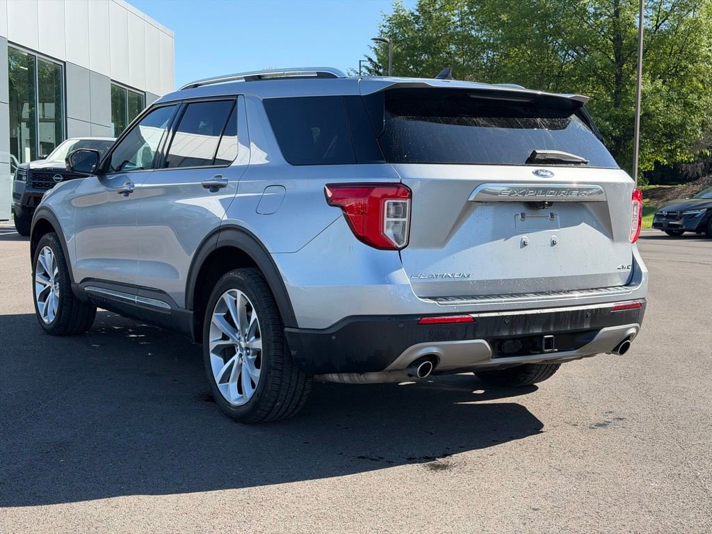 Used 2021 Ford Explorer Platinum w/ Premium Technology Package AWD/4WD image 4