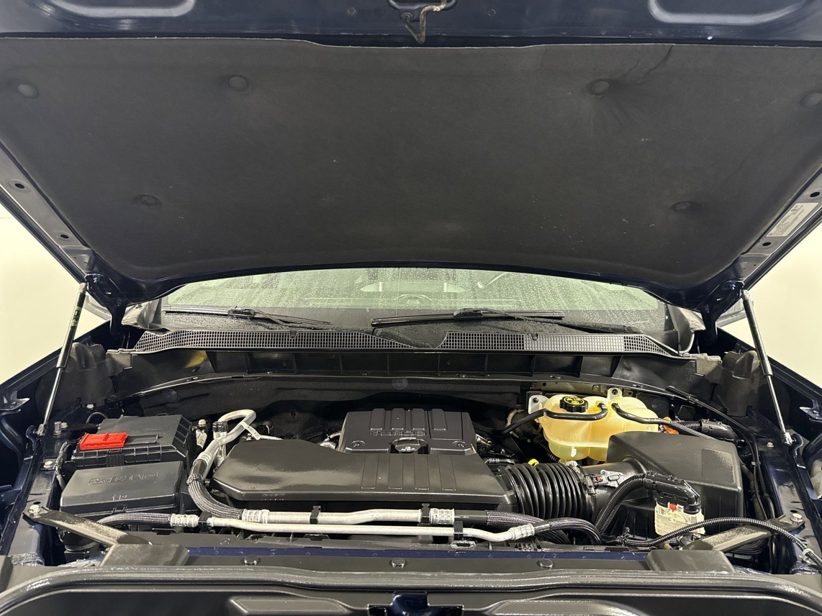 Used 2022 Chevrolet Silverado 1500 LT AWD/4WD image 27