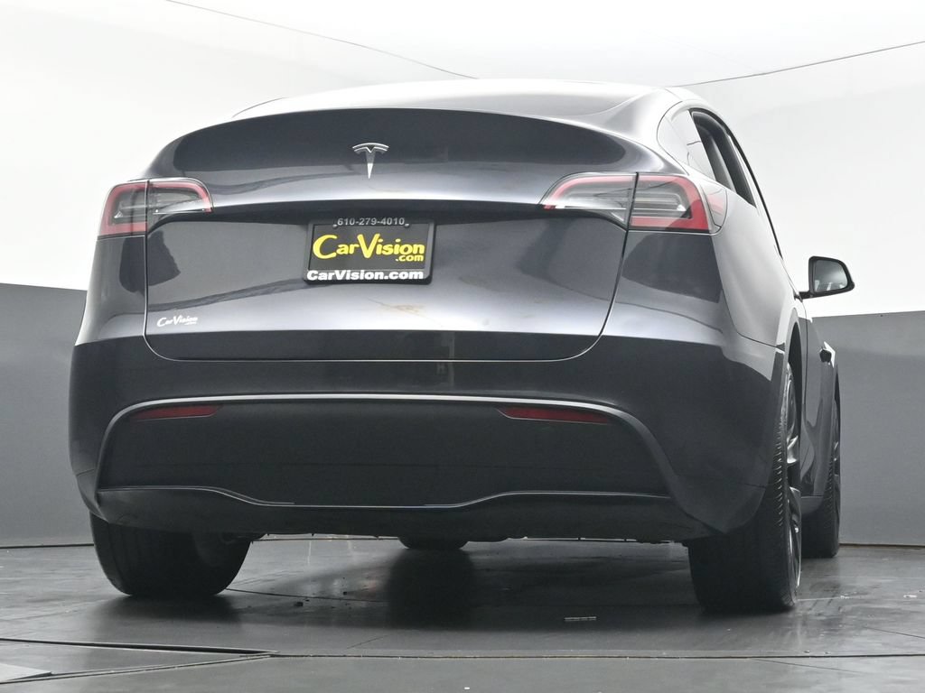Used 2024 Tesla Model Y 2WD image 6