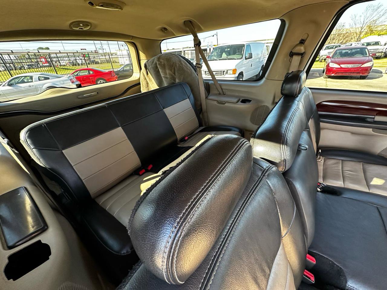 Used 2005 Ford Excursion Eddie Bauer image 33