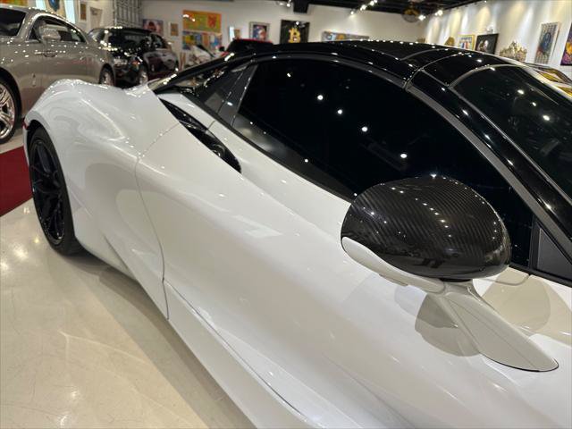 Used 2020 McLaren 720S Luxury RWD image 11