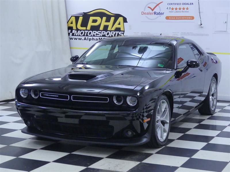 Used 2022 Dodge Challenger GT image 2