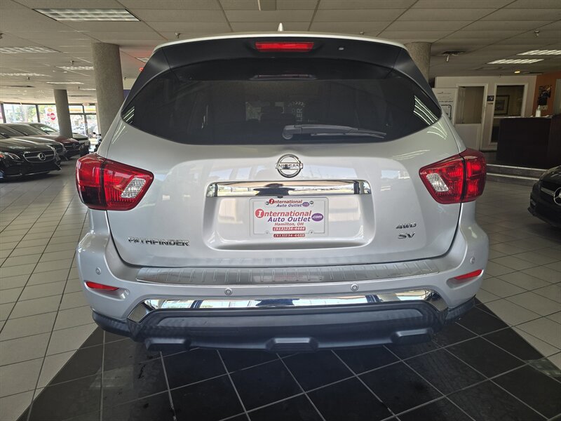 Used 2019 Nissan Pathfinder SV AWD/4WD image 5