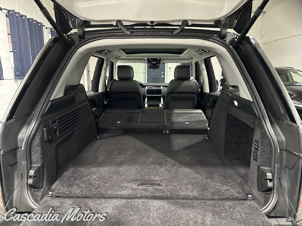 Used 2018 Land Rover Range Rover Supercharged AWD/4WD image 11