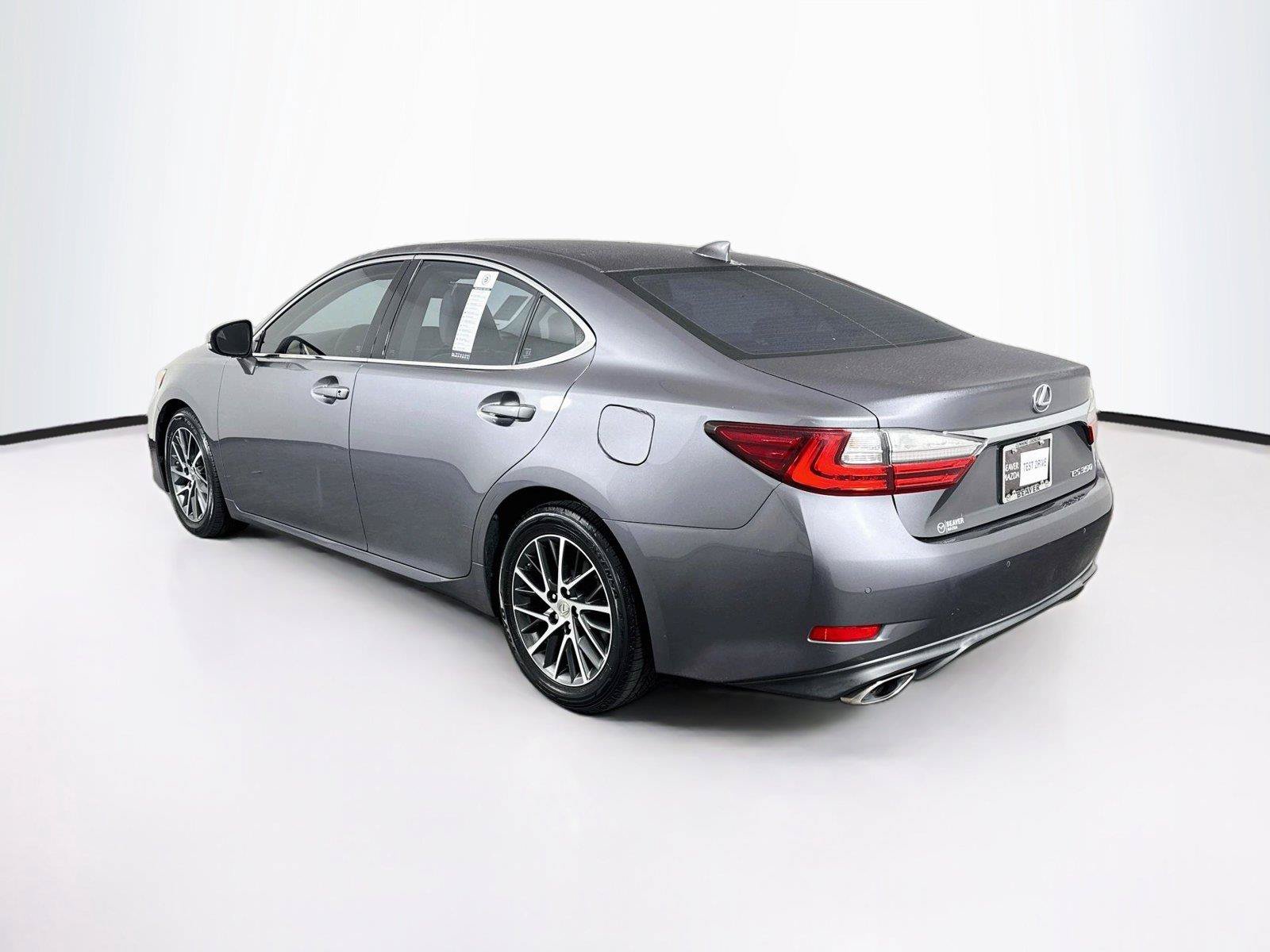 Used 2017 Lexus ES 350 w/ Luxury Package FWD image 13