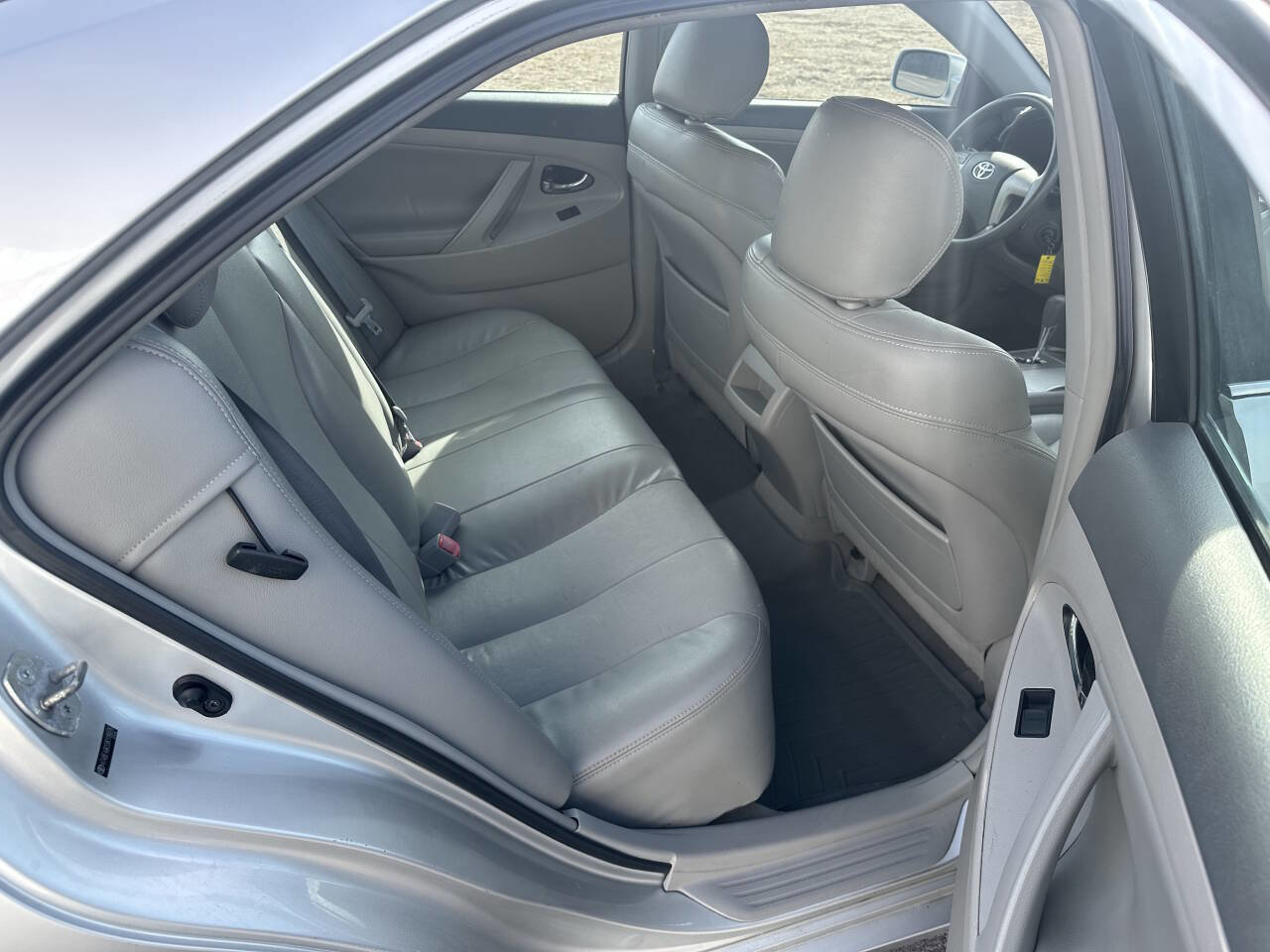 Used 2009 Toyota Camry LE image 14