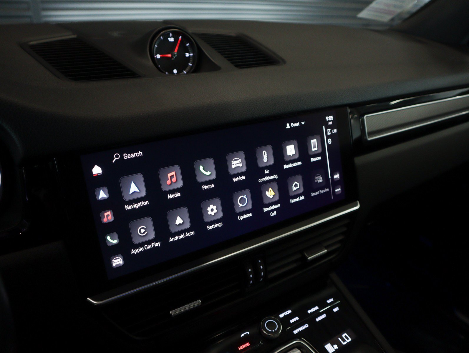 Certified 2023 Porsche Cayenne Platinum Edition AWD/4WD image 22