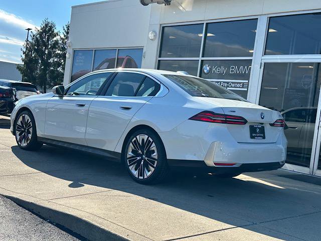 Certified 2024 BMW 540i xDrive w/ Premium Package image 8